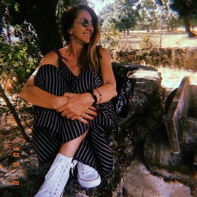 Asesora, Profesora, Informática. Sobre todo #fpera
Y... entre bit y byte, bailo.