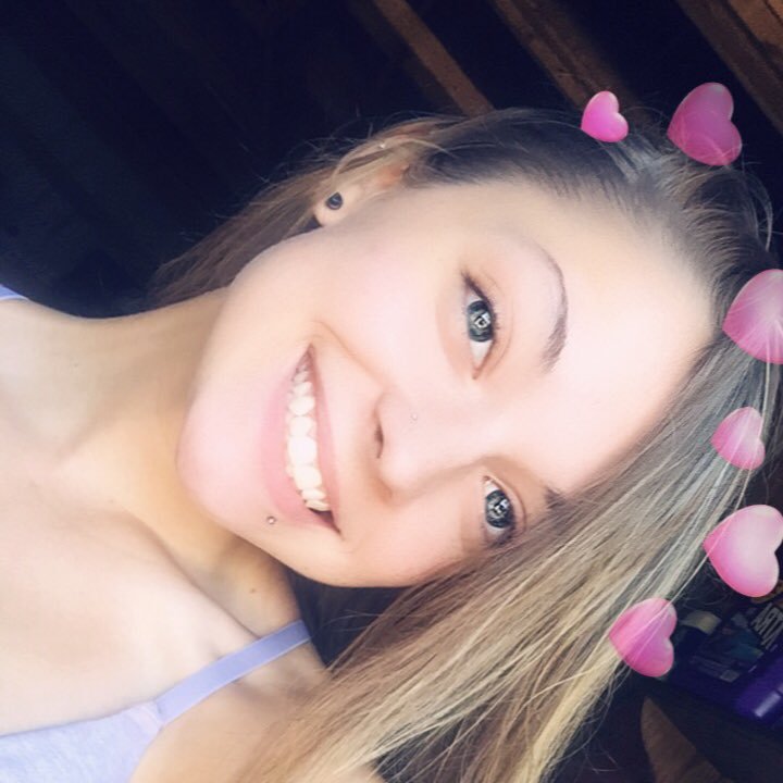 CrowderEmma's profile picture. snapchat ; sidsfuture_bae💓