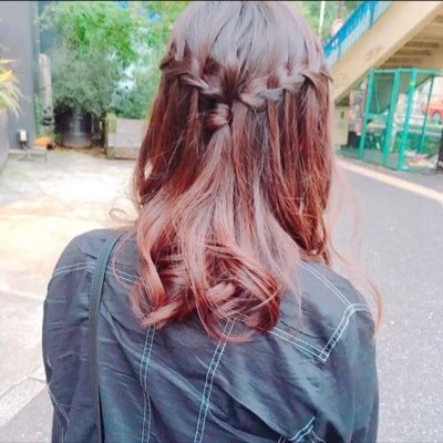 t6CssrIh3TbNXIi's profile picture. 四商 2年