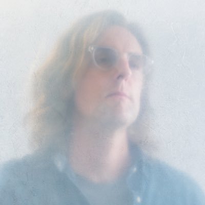 Carl Broemel Profile