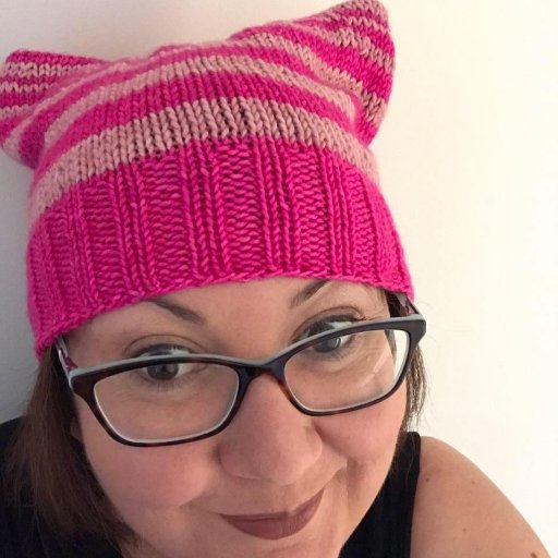 Librarian in the midst of a lifestyle overhaul ... still crafting, trying to get fit and maintain that precious work-life balance.