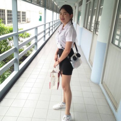 cnYB4MJ98u5GvTk's profile picture. 🖕