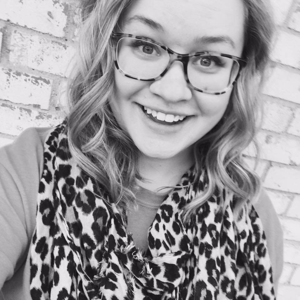 Assistant Theatre Teacher at Navo Middle School. Fur mama to two adorable dogs and one sassy cat. Book lover.