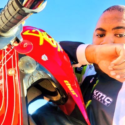 LungzM's profile picture. “I sure did” • speed • adventure • space •