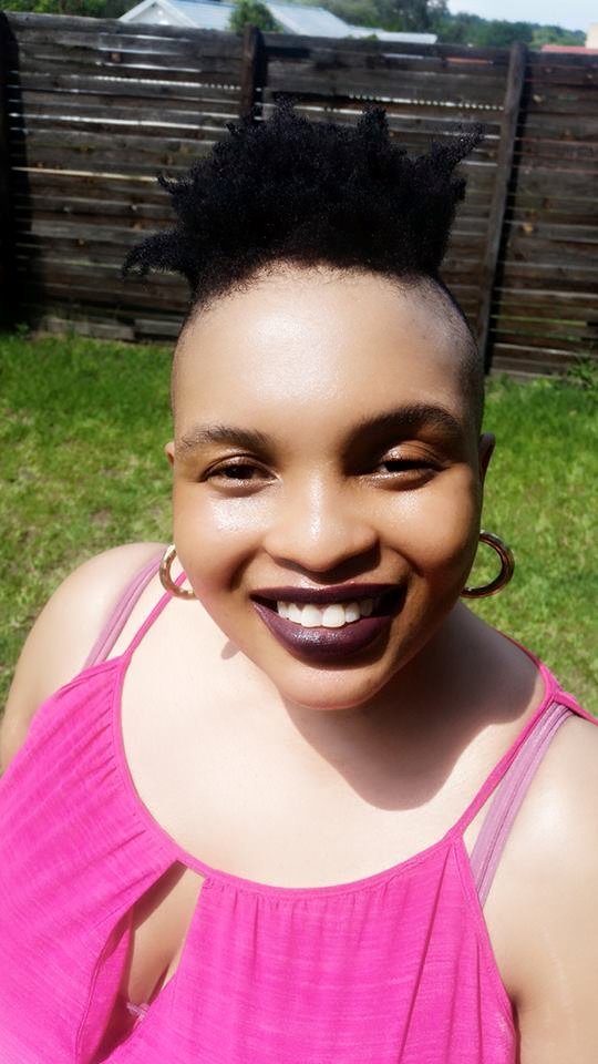 Bali53469062's profile picture. she loves coffee, books, handwritten letters, jazz, raindrops, sound of old typewriter🌼💕💋