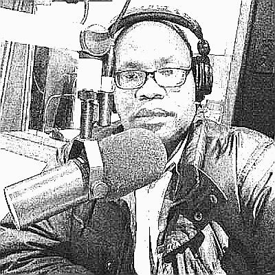#DeepHouse SINCE 1990!!!
#ManOfGOD
#RadioMan
#COVID19TookMy📻🎤🔊
#IShallBounceBACK💪🏾🤛🏾👊🏾✊🏾
#Laughter19Positive
#TweetsDontReflectWhoIam