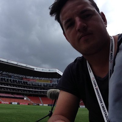 Apasionado por el fútbol... sport manager, si todos opinan por qué yo no...