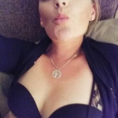 Loves life, Love a good adventure.
a lost bonnie looking for her Clyde.
sex addict. pound me, play with me, tease me, play with me in public.