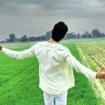 guptajee0143's profile picture. ✍🏻कलम की कारीगरी मुझे नही आती ..

जो दिल💔मे उतरता है
             वही अहसास😞लिख देता हूं...🙏🏻💔