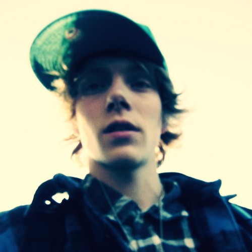 EEEIIIGGGHHHTTT's profile picture. DJ RAPPER GRAPHIC DESIGNER / ILLUSTRATOR TRACEUR