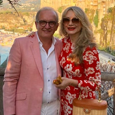 sergiodaldi's profile picture. "Antes de reaccionar, piensa. Antes de gastar, gana. Antes de criticar, espera. Antes de abandonar, intenta". —Ernest Hemingway