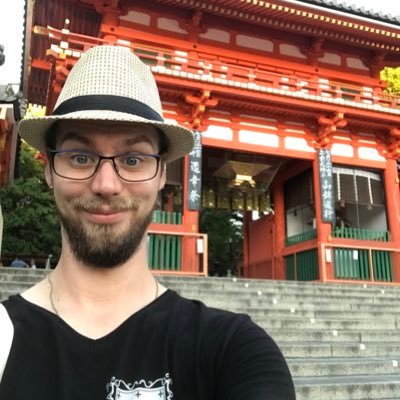 podcast producer. father of Alva. creator of RPGs. learner of japanese.  librarian. author of Gudasaga and Skrômt. co-host in Svartviken Rollspelpodd. he/him