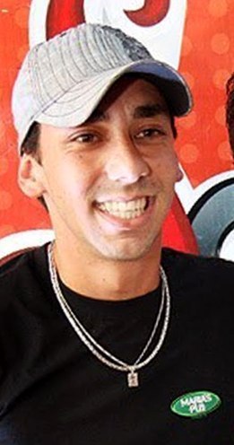 Promotor de Eventos... Arbitro de Futebol... Trabalhador... Flamenguista... sem tempo pra nada Bjos fui!!  Meu celular ta tocando!! kkkkkk
