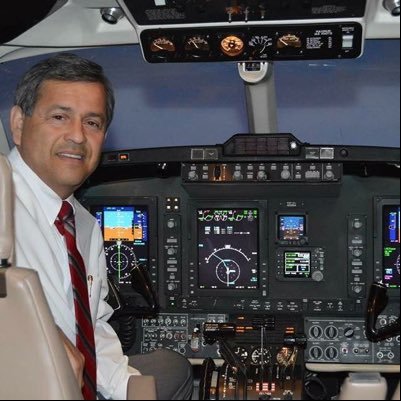 Airline Pilot & Flight Instructor since 1979, Simcom Training Center / CAE and former Flight Safety Int’l Instructor.