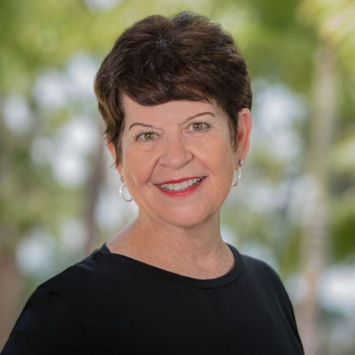 Child of God! Cancer Conqueror @CancerSupportCF, #ASL @CFDeafMinistry,Realtor @COMPASS Realty,. Blessed to be a blessing & serve! FB: Nancy Cardwell Smith