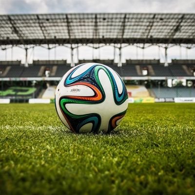 Enamorado del fútbol y de su cultura. 

Digital Marketing | SEO