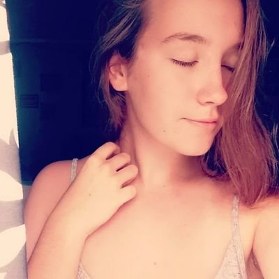 I like pizza bites and singing