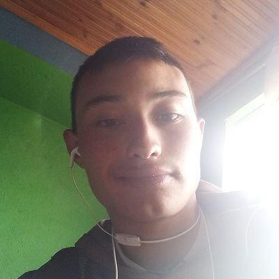 Omaryes75279997's profile picture. 