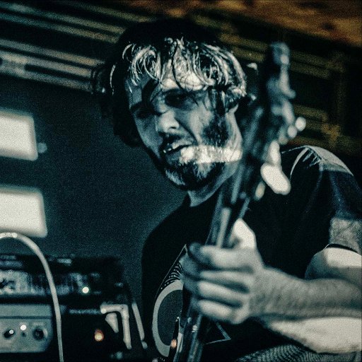 Audio engineer and producer. Contact
calumsager@roughtrademanagement.com for booking and enqueries
