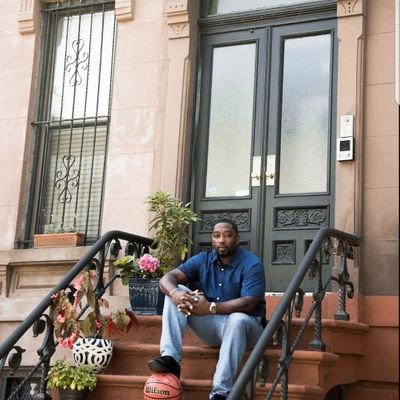 WhynotCoachCurt's profile picture. Many are called few are chosen.Our kids are now so they can have a future.📚🏀🙏🏿🦅🎓