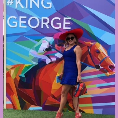 Small,loud & Irish!Hopeless romantic.Sports & Remedial Massage Therapist. Glebe FC head sports therapist. Love a good https://t.co/WbJ4LKNwzZ Freespeed stalker.