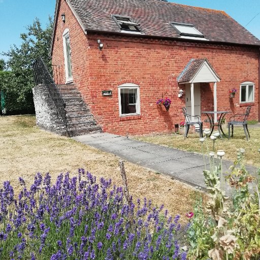 Beautifully converted farm cottages sleeping 2 - 5 in rural Worcestershire.