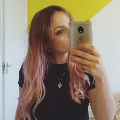 FfionMacdonald's profile picture. 