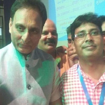 kamodkkumar's profile picture. नाभिषेको न संस्कारः सिंहस्य क्रियते वने। विक्रमार्जितसत्वस्य स्वयमेव मृगेन्द्रता॥ मैं उस भगवानको पूजता हूँ जिसे इंसान कहतेहैं- वन्दे भारतमातरम् rt's सहमति नही
