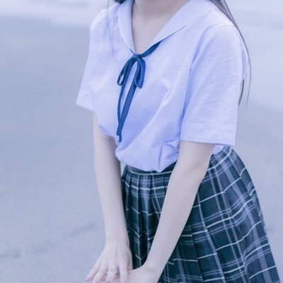 you2525me's profile picture. 透明感宣言＆美白改革 156㎝43kg/少年少女/未成年/商品レビュー/#透明感宣言 #美白改革 医学部目指してる受験生