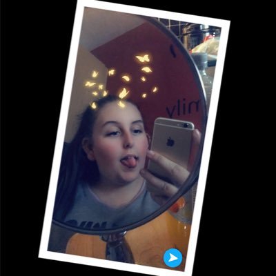 I'm 17, bisexual, i like to think i'm funny but I'm probably not, but oh well... ig : charlottepalmer___ sc: xchaz24x subscribe to my youtube channel!👇🏼