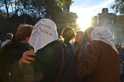 La Asociación Madres de Plaza de Mayo filial Mar del Plata, quiere compartir con ustedes las actividades, propuestas y formas de pensar que tiene la filial.