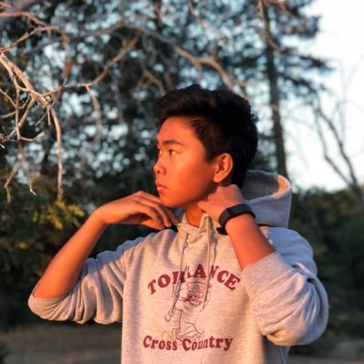 THS’20 ❤️ T&F PV 🤾♂️ HHC VP ♠️ KIWIN’S TD 💎 Synergy 💜 KCC 🐉 HR 🌎 DLT 🔮 EBT 💪 Video/Photo-grapher 📸