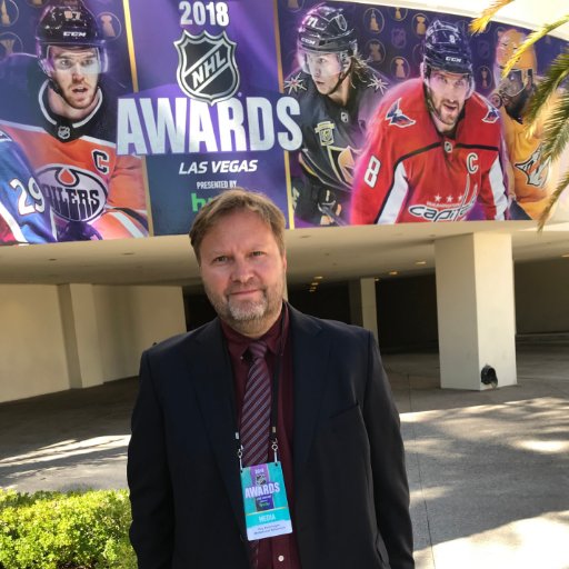 Roy Kvatningen | Hockeynerd | Eks USA-korrespondent | Eks. https://t.co/uwgliY0Ucr | Tvitrer om alt annet på @kvatningen