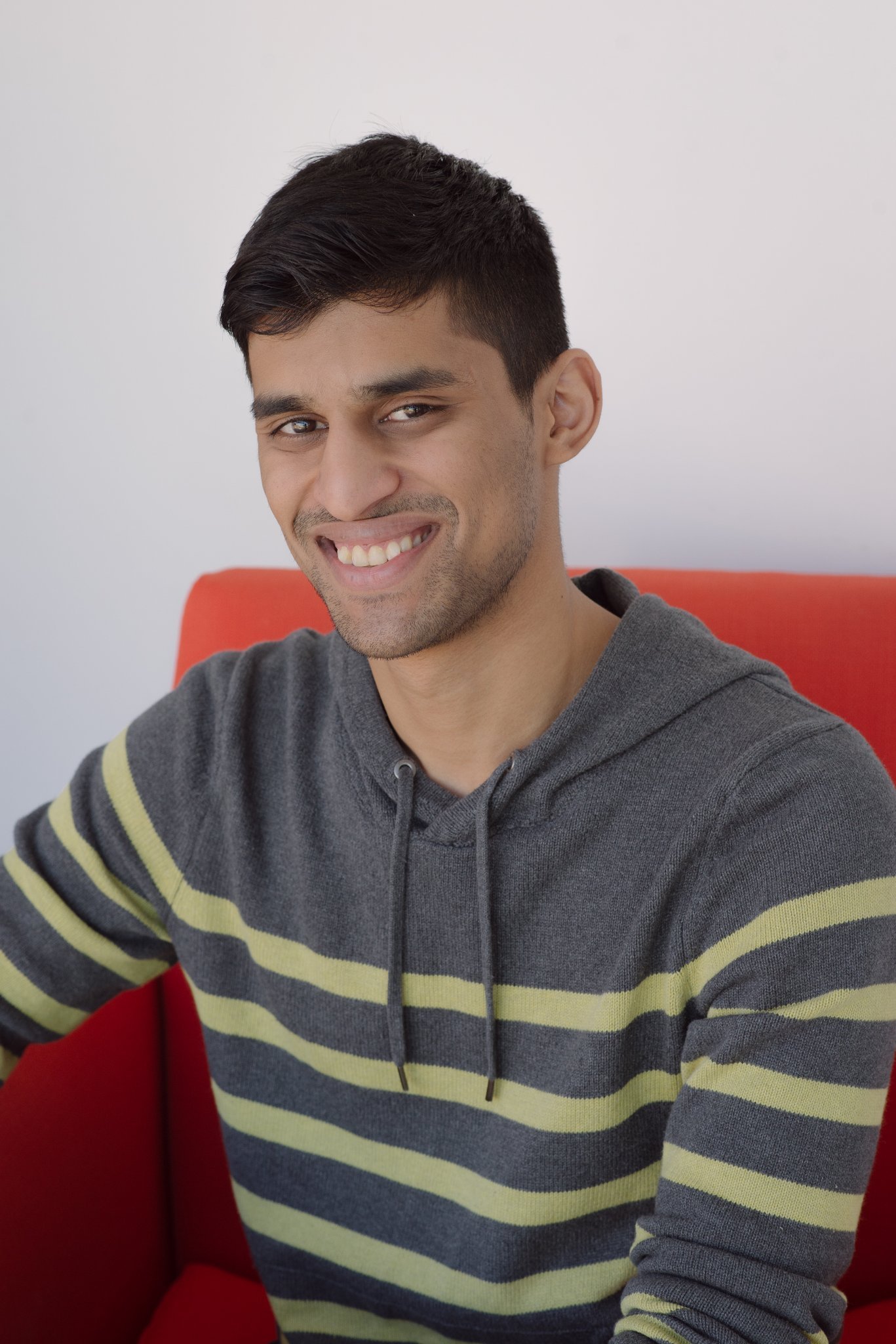 Front-End Web Developer. Banker turned computer nerd, but always a magician at heart.