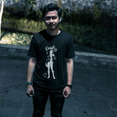 verryrama's profile picture. Graphic Designer. 
📩 perirahmadani@gmail.com