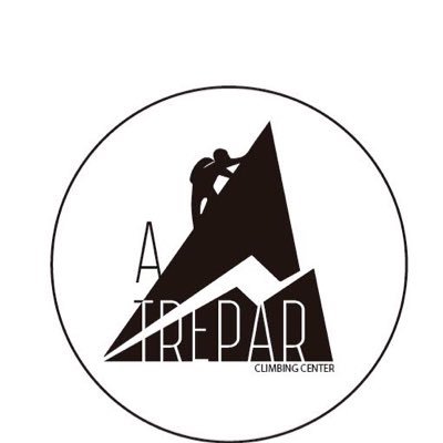 Atrepar es un centro de escalada ubicado en Madrid desde el año 2018 que apuesta por el aprendizaje del deporte en equipo enfocado como escuela de escalada.