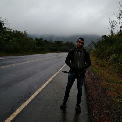 Trabajo social, punk rock y otras contradicciones. La profundidad de una pelopincho.