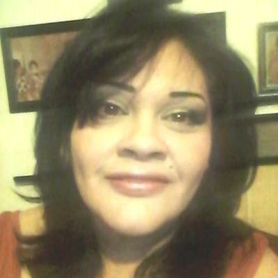 Im 46, have 3 kids. 2 boys and a girl. I love to paint.