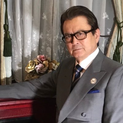 danjo_12's profile picture. 秘密垢。30歳です。おじさん好きです。仲良くして下さい！ 無言フォローすいません！顔出しは恥ずかしいので仲良くなってからで！DM下さい！！