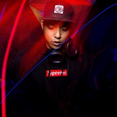 DJ / Producer. Contact / Booking : mureez.music@gmail.com