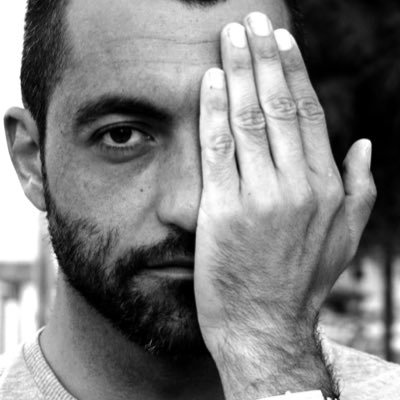 ninoelesirene's profile picture. Orecchie tese, cuore aperto, penna lesta. Nino ascolta le sirene e risponde al canto. Se stona, va bene lo stesso. FB/IG/PI: ninoelesirene #ninoelesirene