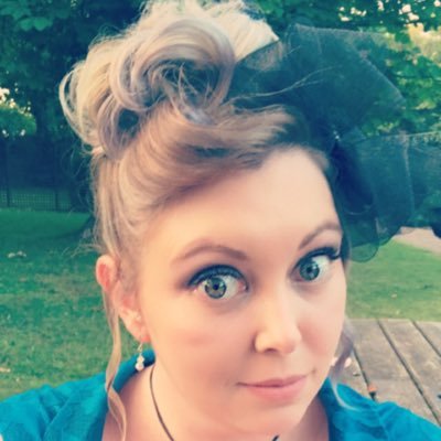 Mum, NHS Lanarkshire Admin, creative director at Wolf Creations UK, Glasgow Clan fan and crazy husky owner. all views are my own.