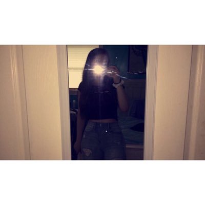 katelyn_shuey15's profile picture. 🌧⚡️🌻🥀🌎🌈💜