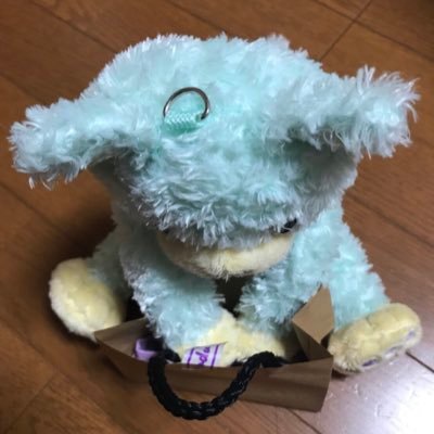 @mikaduki_saniwaのグッズ取引垢です。あまり浮上しません。成人済、大阪(梅田・難波)、十三での手渡しのみの取引となります。