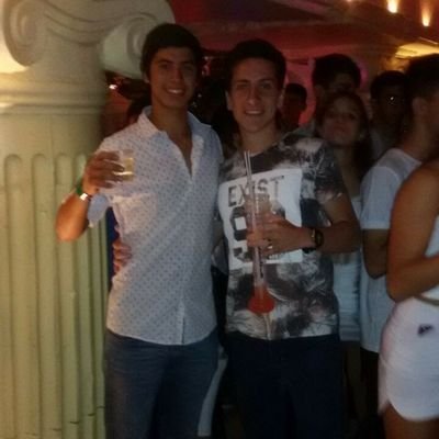 Juankersfpo's profile picture. Grandes son aquellos que a pesar de ser juzgados por ser quienes son, no cambian para complacer a nadie 👏