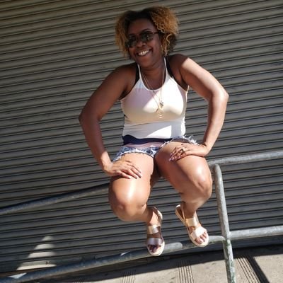 Badn3ws1's profile picture. “She wears strength and darkness equally well, the girl has always been goddess, half hell.”-NG | #LEO ... Queen Of The Jungle!