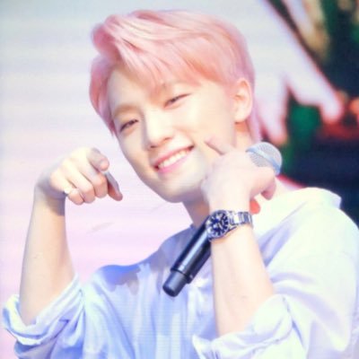 SVTchanland's profile picture. 울 쨘 행성하나쯤 있어두되지않나요••
