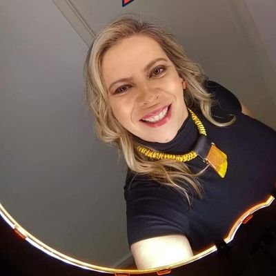 crismviviani's profile picture. Mestre em Gerontologia. Psigopedagogia. Empreendedora 50+.Palestrante. Escritora. Mentora de Mulheres Maduras