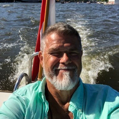 drie zuilen staan voor; Je Meester, voorouders en je lichaam