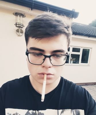 szArthurManley's profile picture. the only big D I've got is depression